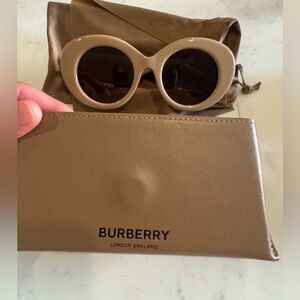 New Burberry Sunglasses never worn